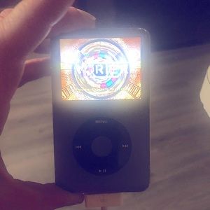 iPod Classic MP3 and Video Player 160 GB